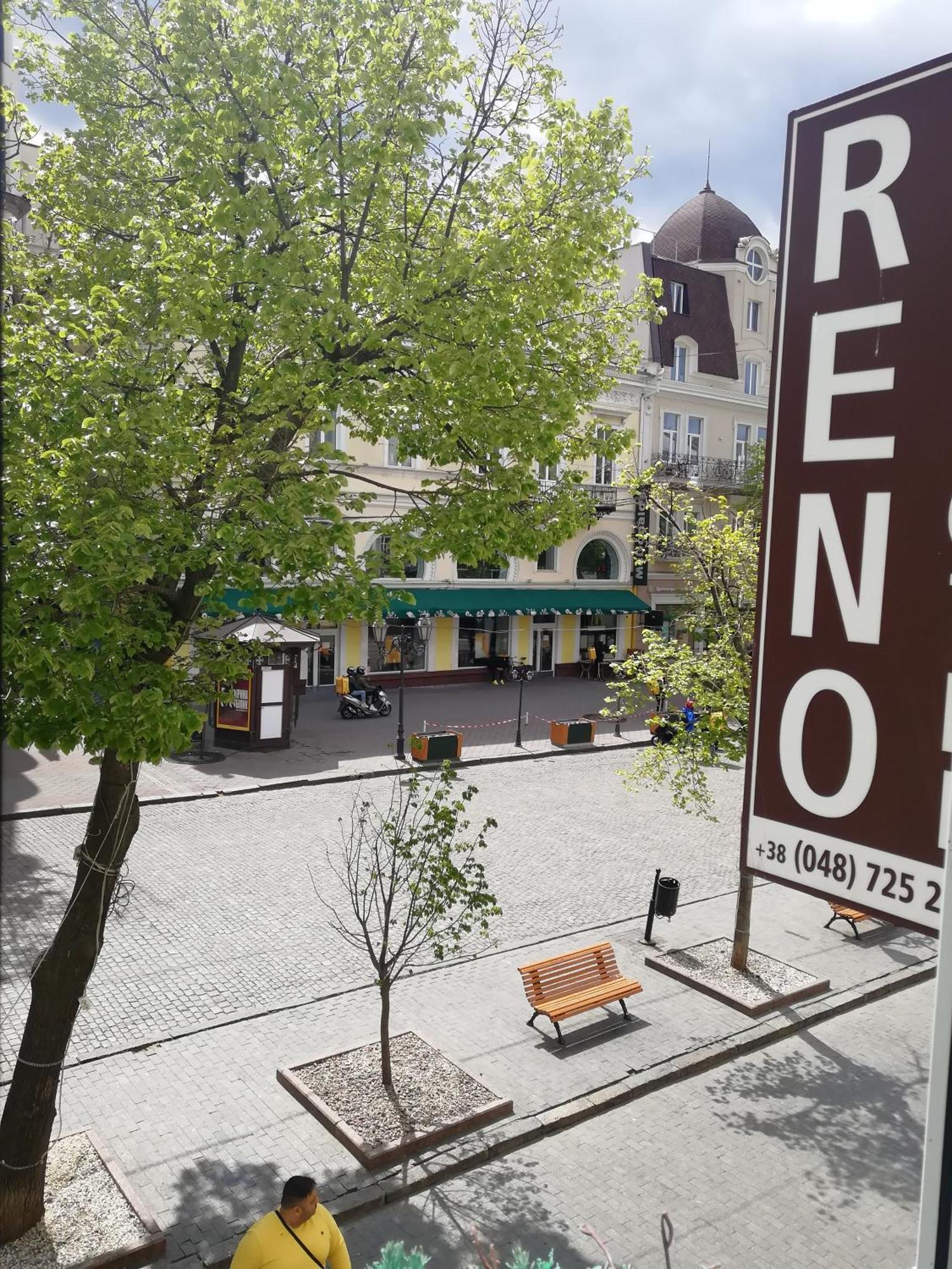 Hotel Reno On Deribasovskaya Odesa Exterior foto